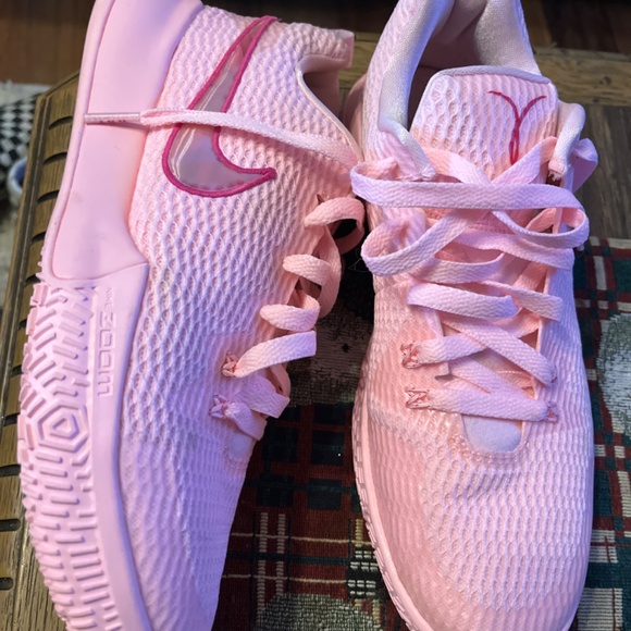 Kay Yow Nike Zoom - Picture 7 of 8